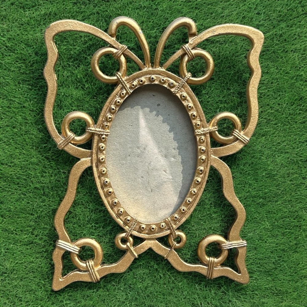 Vintage Cast Iron Butterfly Frame Retro Gold Tone Oval Photo